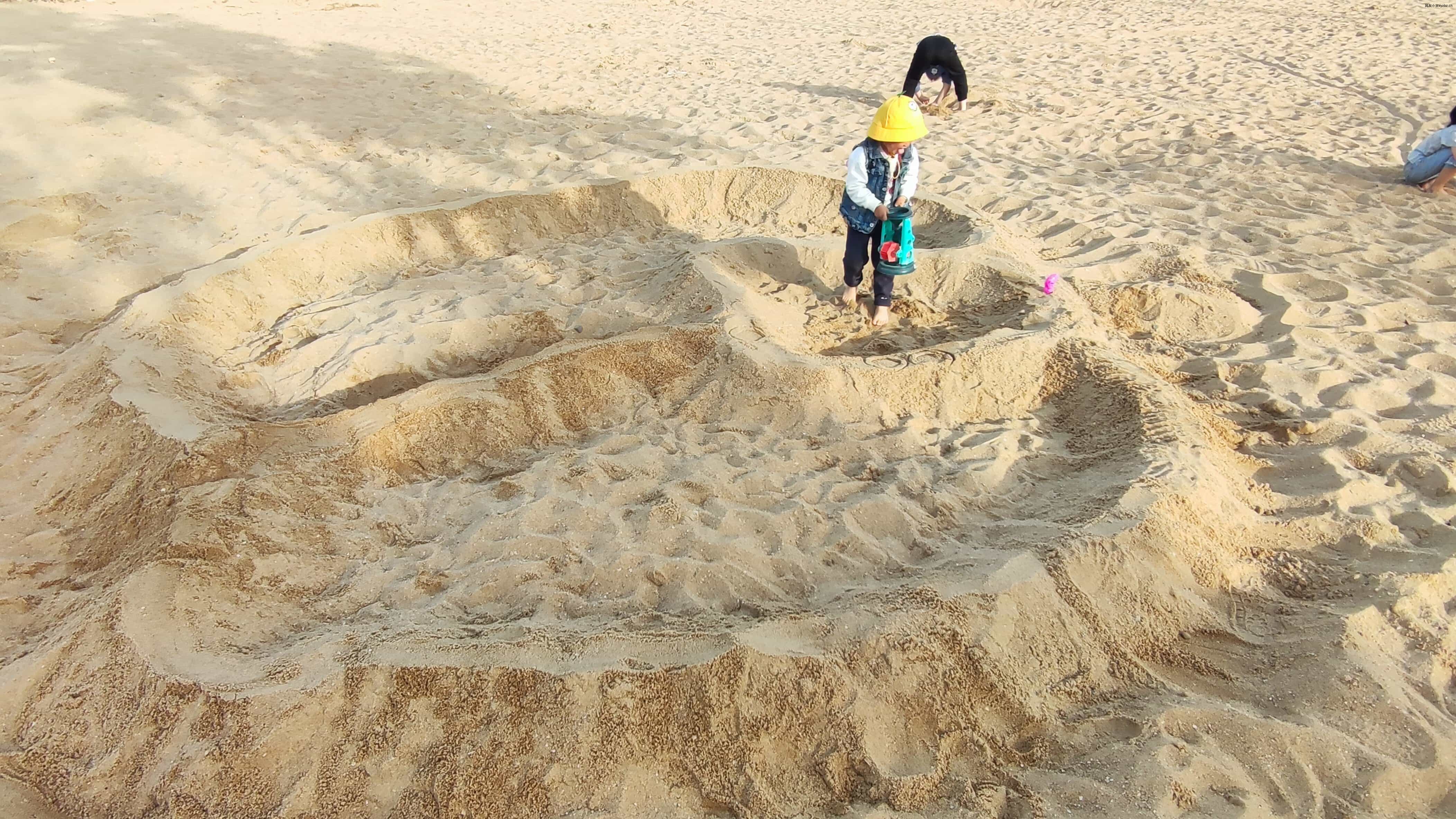 9.2小朋友喜欢的沙滩-xyzbz.cn.jpg