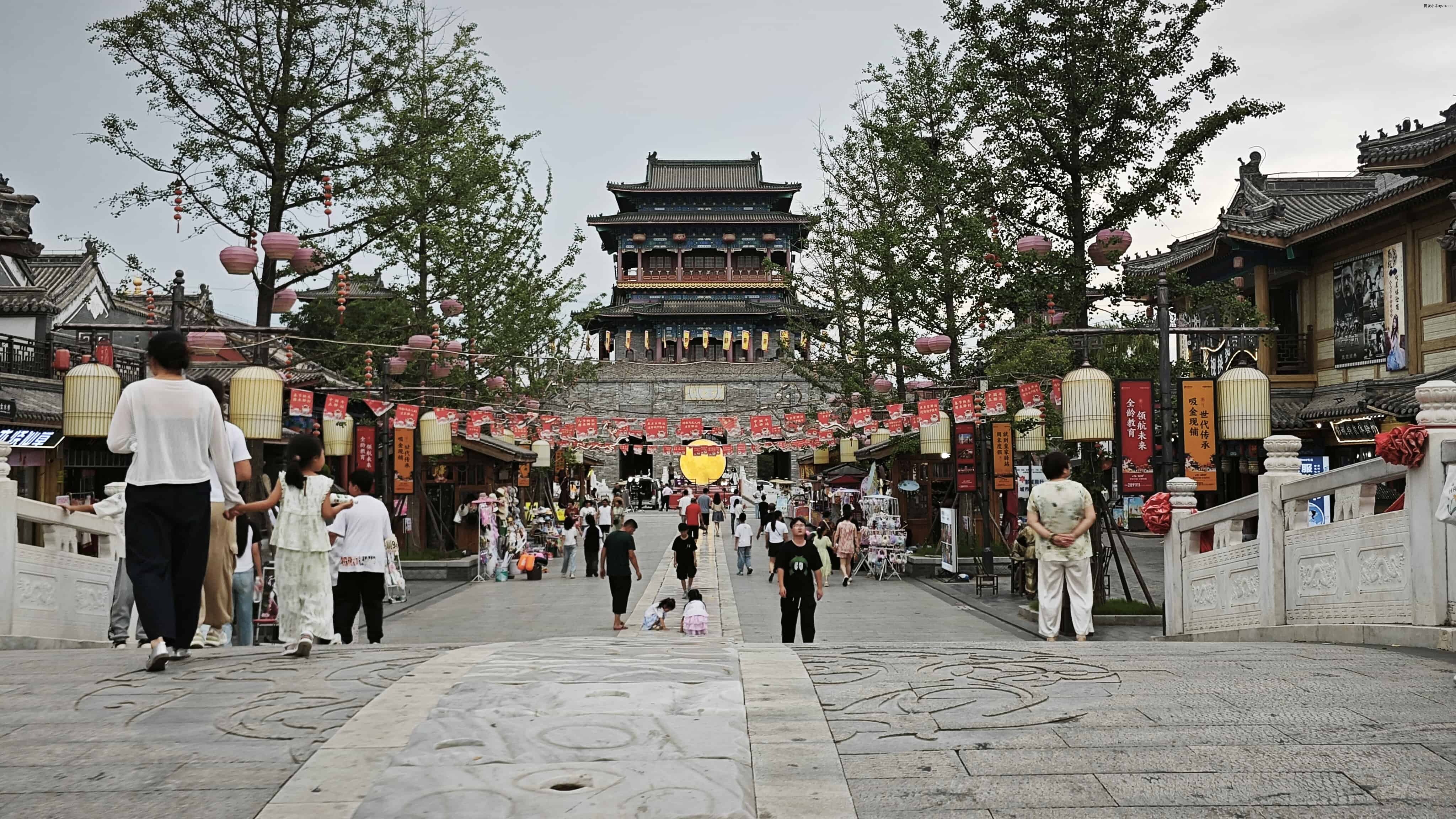 皇家驿站-主街.jpg