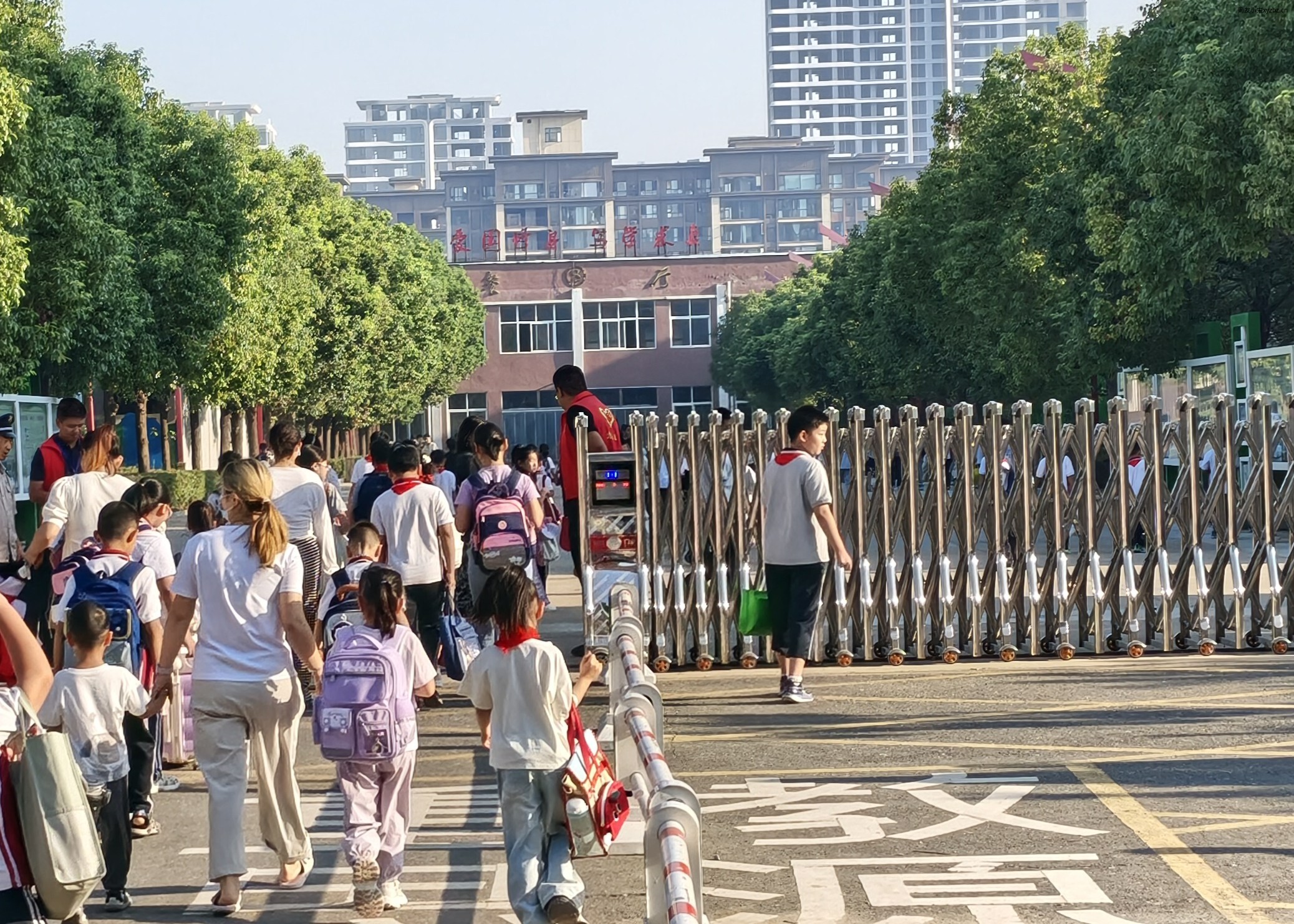 2026-九月半-上学.jpg